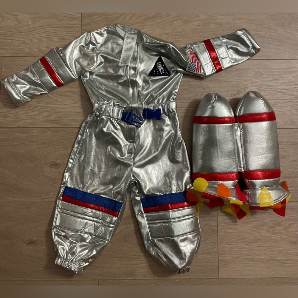 Pottery Barn Metallic Space Explorer Costume Size 1-2 years Lik New